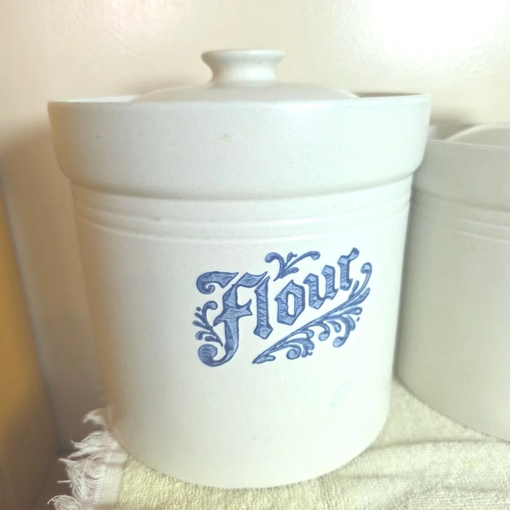 Vintage Pfaltzgraff Yorktowne Blue Canister Set Flour Sugar Coffee Tea